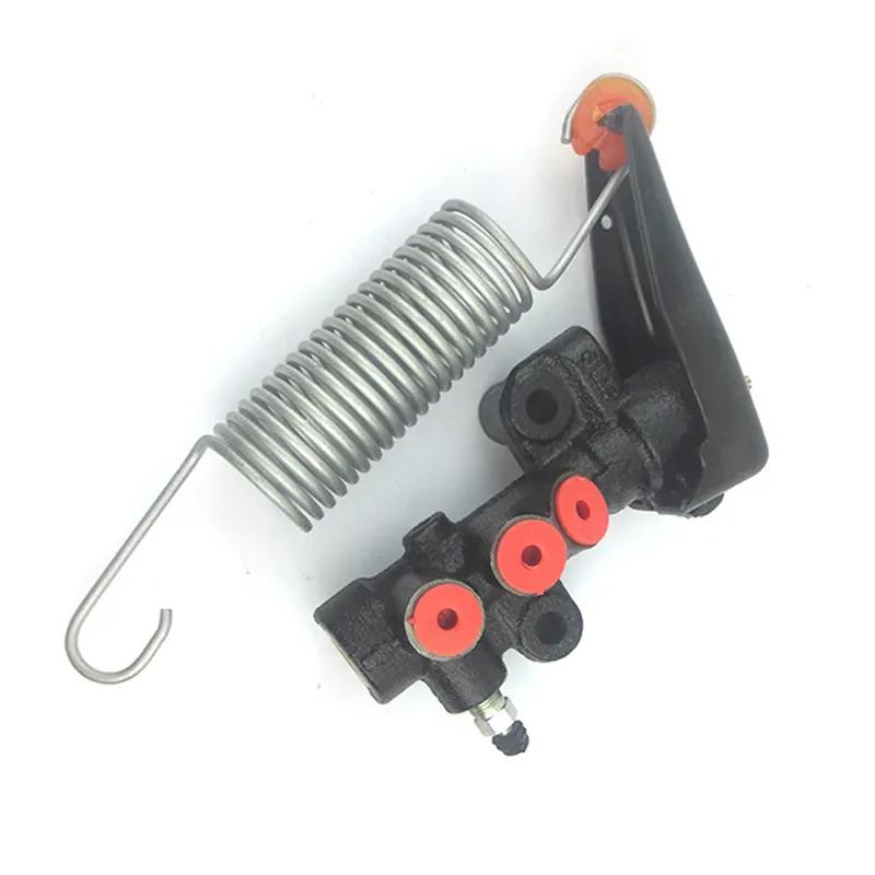 Brake Load Sensing Proportioning Valve for Mitsubishi Montero Pajero 2 MK2 V31 V33 V36 V43 V44 V46 1990-2004 MB668326 MB668328