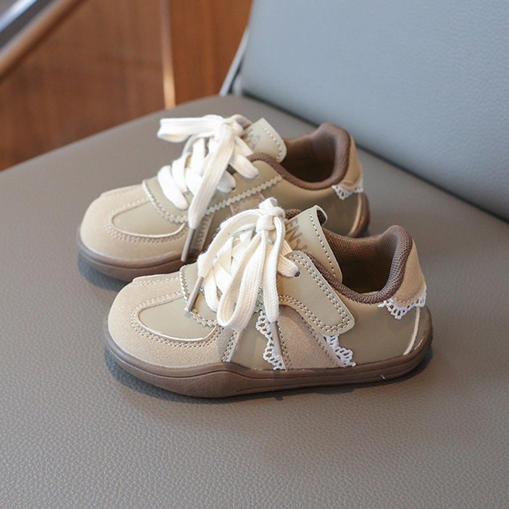 Girls' Board Shoes 2025 Spring and Autumn New Korean Version of Soft-soled Girls' Casual Board Shoes Lightweight and Wear-resistant Children's Shoes