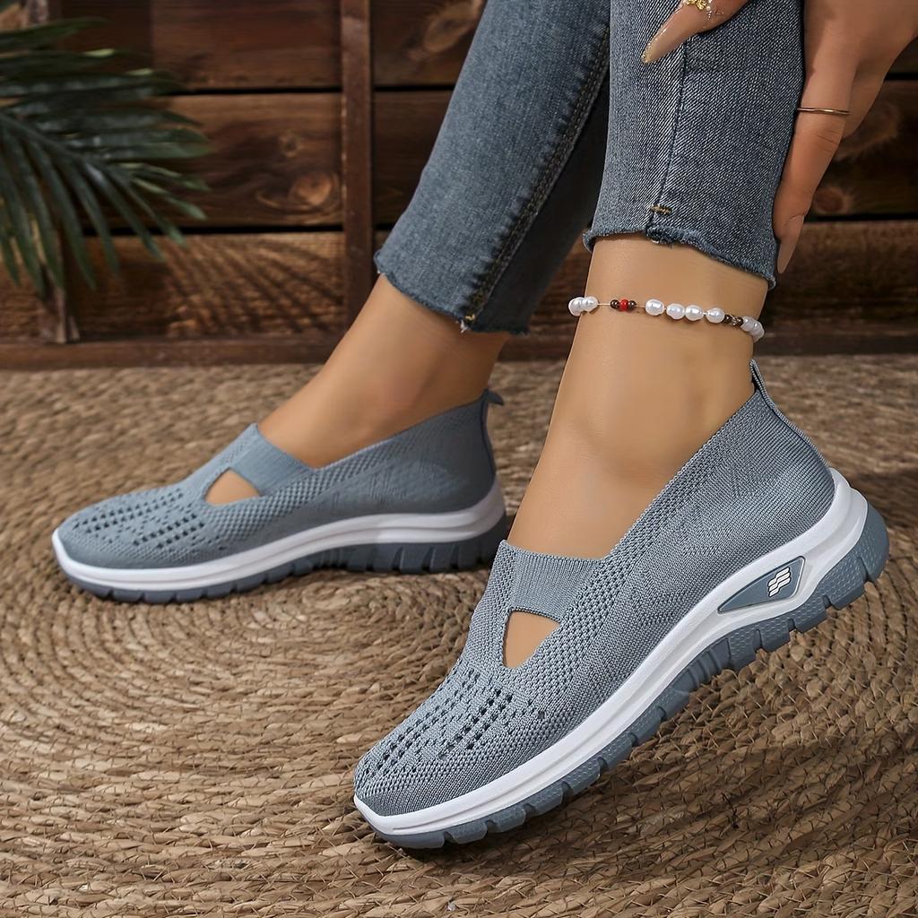 Breathable Mesh Slip-On Flat Sports Shoes for Women, Lightweight and Comfortable Casual Footwear Suitable for Parks, Summer Vacations, Women Shoes
