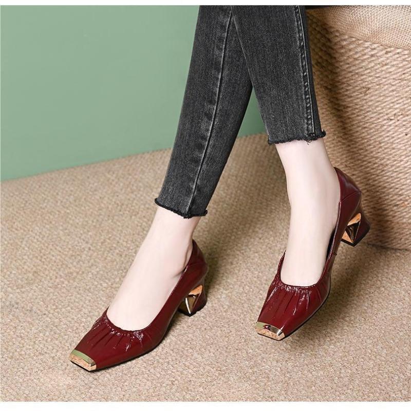 Fashion Ladies Elegant Fold Design Solid Color Simple Pumps Women's High Heels Soft Leather Metal Head Mid-heeled Dress Shoes Loafers