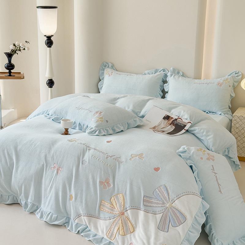 Set de lenjerie de pat gros, călduros, din catifea de lapte, dantelă și fleece de corali - Design confortabil antistatic pentru toamnă/iarnă