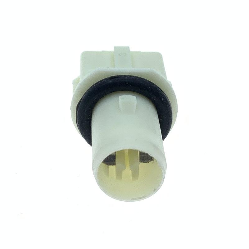 F8RZ13K371AA Ford F250/F350 Side Marker Light Bulb Socket Connector Accessory.
