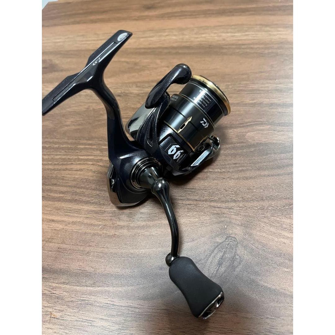 Used DAIWA FREAMS LT1000S-P Spinning Reel Area666