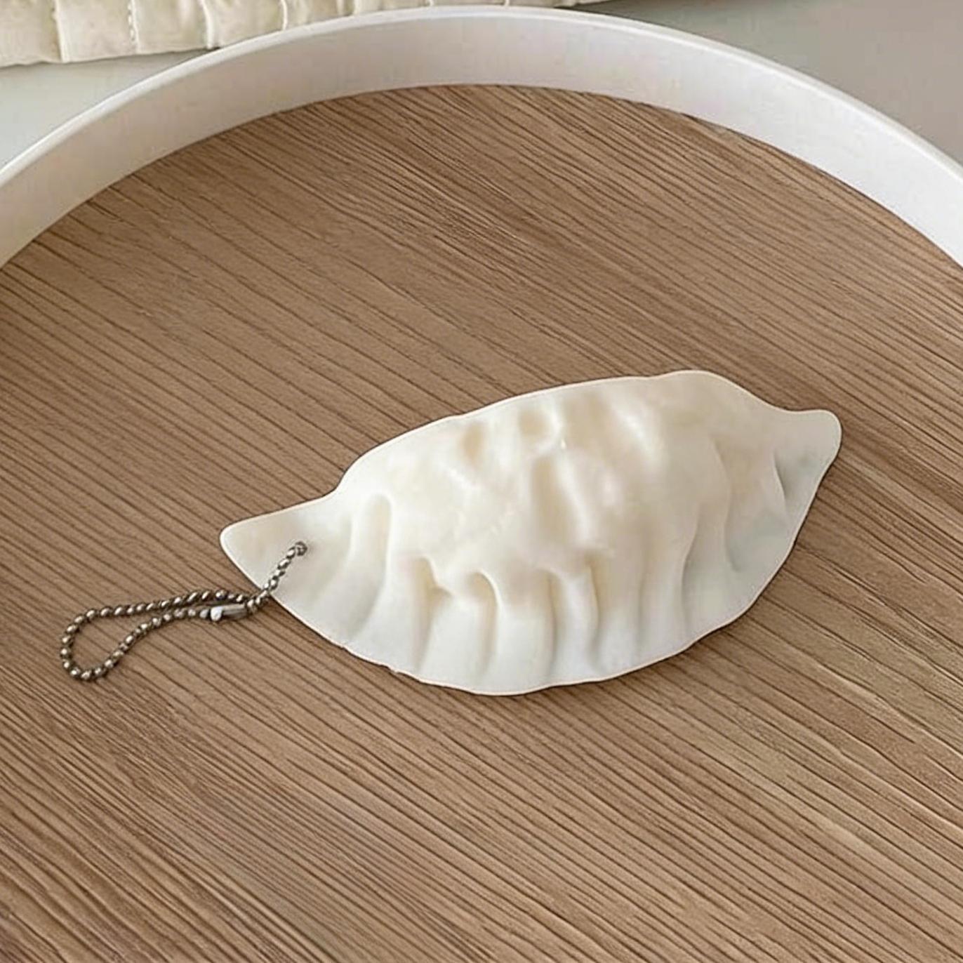 

Lifelike Dumpling Squishy Keychain Funny Realistic Stress Relief Fidget Toy Cute Food Pendant Bag Backpack Keys Gift Accessory