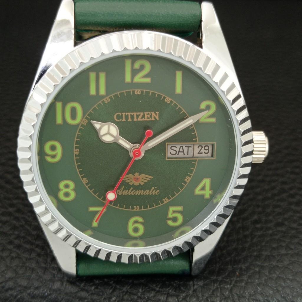 VINTAGE REFURBISHED CITIZEN AUTOMATIC 8200 JAPAN MENS GREEN DIAL WATCH a447163-1
