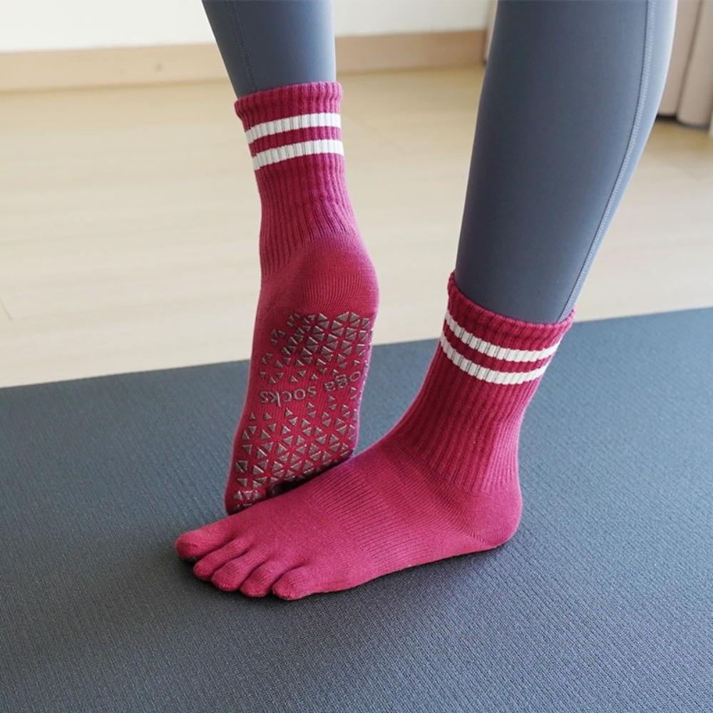 Trendy Non-Slip Grip Pilates Socks Cotton High-elastic Yoga Socks Sweat-absorbent Breathable Floor Socks Fall Winter Style