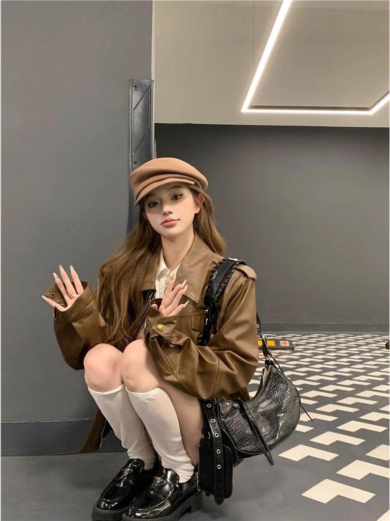 Women's Retro PU Leather Faux Sheepskin Motorcycle Jacket and Fashion Short Skirt Two-Piece Set (Spring/Autumn 2023)