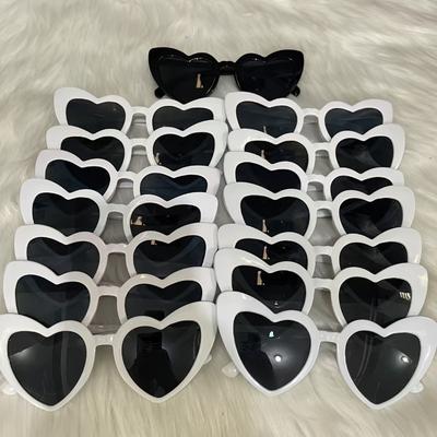 15 stuks Hartvormige Brillen Perfect voor Vrijgezellenfeesten Bruiloften Verjaardagen En Meer Ideaal Cadeau voor Koppels En Vrienden