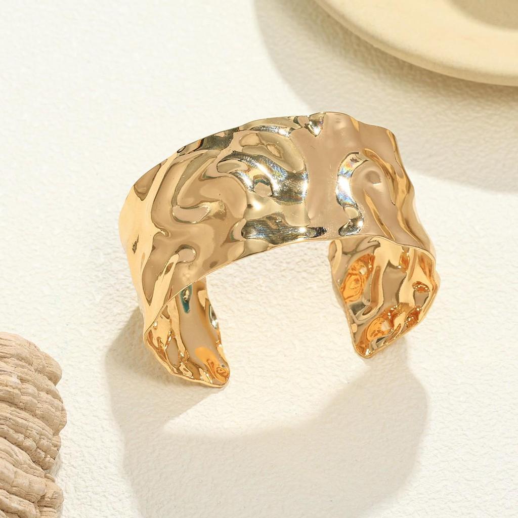 Trendy Retro Wide Cuff Bracelet with Hammered Design