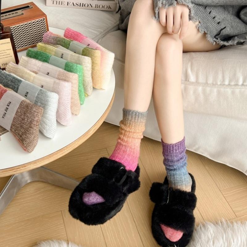 Gradient Colour Wool Socks Autumn and Winter Thickened Mid-calf Socks Warm Rainbow Coloured Stacked Socks Warm Floor Socks