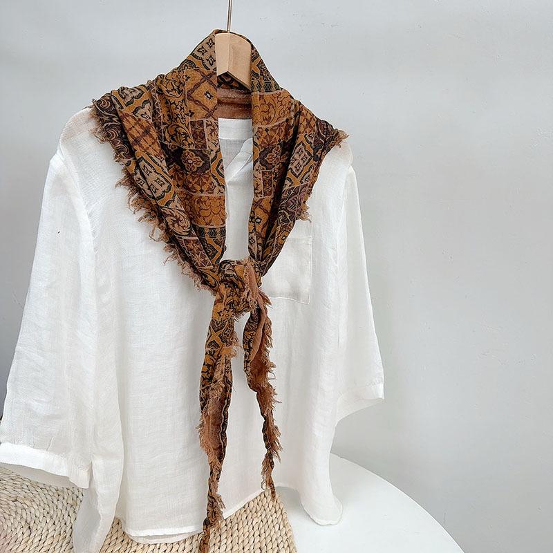 

Шелковый треугольный шарф в стиле ретро - тонкий летний женский аксессуар для шеи