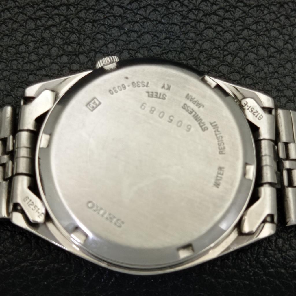 USED GENUINE VINTAGE SEIKO 5 AUTOMATIC JAPAN MENS BLACK DIAL WATCH a433325-2 R115-a433325