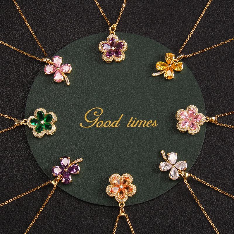 Zircon French Light Luxury Gold Inlaid Necklace Niche Design Four-leaf Clover Flower Pendant Titanium Steel Collarbone Chain New