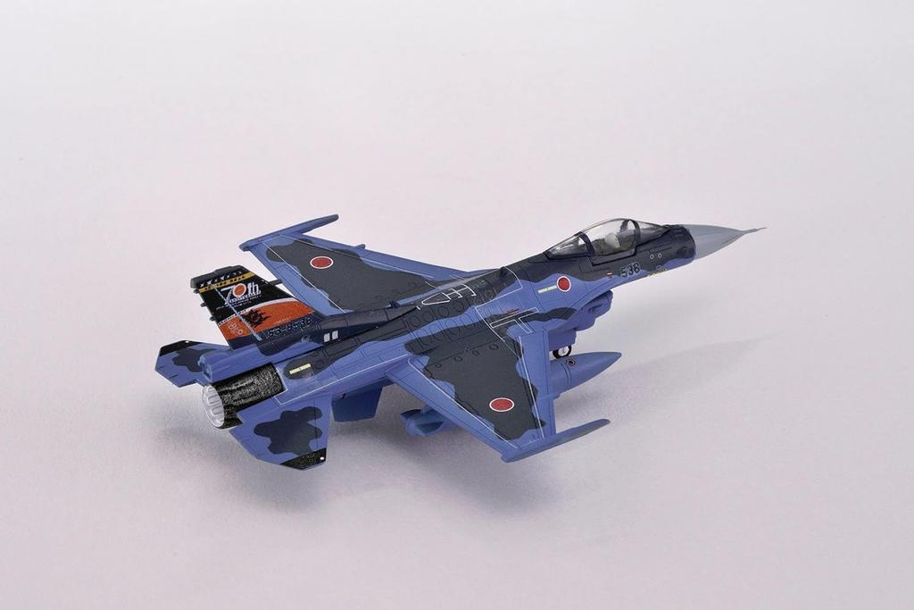 PLATZ Japan Air Force 70th Anniversary of the Founding of the Air Force 70th Anniversary of the Opening of Tsuiki Base Painted Aircraft Set of 2