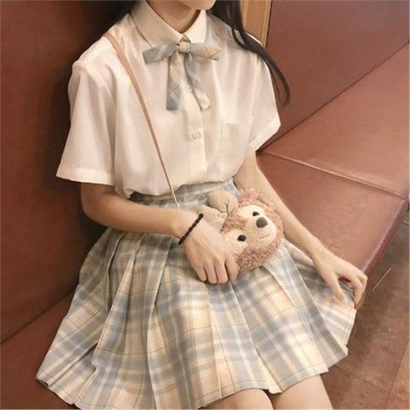 12-Year-Old Girls' Cute Yamabuki Check Sailor Uniform: Navy Skirt & Short Sleeve Top