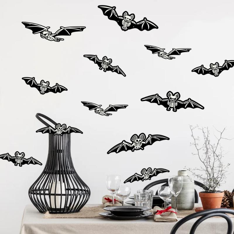 Fluorescent Bat Decor Halloween Bat Shaped Hanging Ornament Glowing Bat Pendant Bat-Shaped For Halloween Party Outdoor Yard