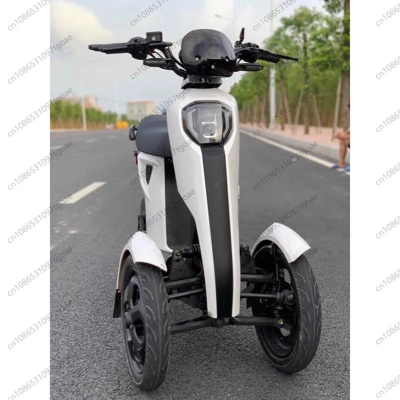 YY Inverted Three-wheel Electric Retro Scooter Unisex Scooter