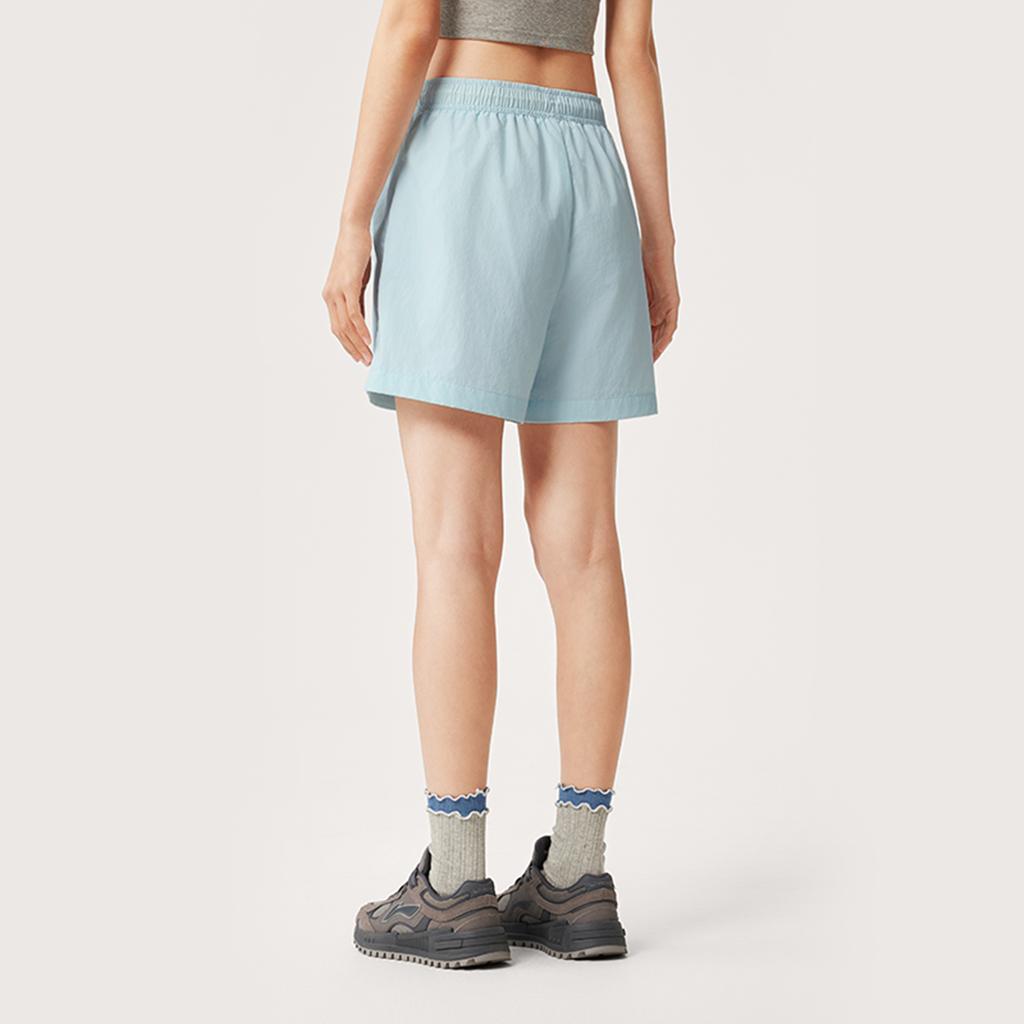 Li Ning Comfortable Simple Loose Fit Drawstring Versatile Solid Color Mid Waist Five Point Casual Shorts Women Shorts Light-Sky-Blue AKSV172-3