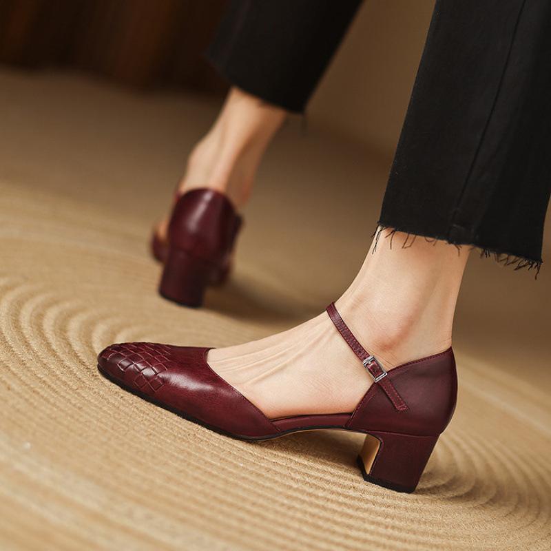 New women's fashion sandals summer buckle women's sandals casual solid color leather thick heel bag head sandals women's round head