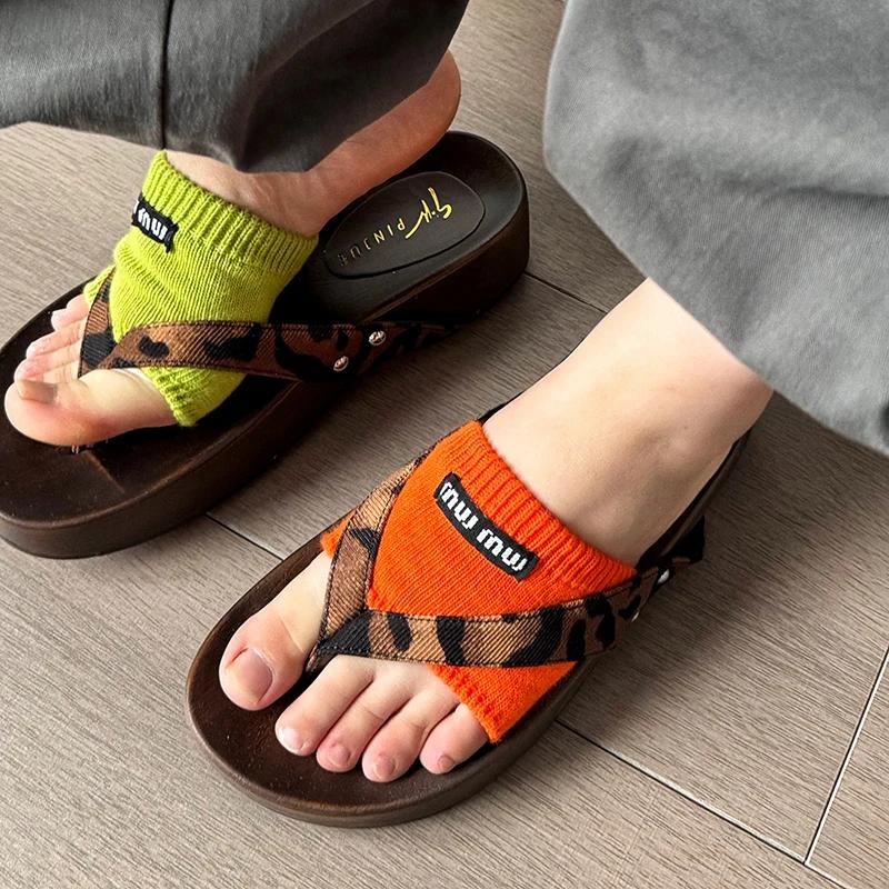 Fashion Women's Platform Slippers 2025 Summer New Japanese Retro Wood Grain Slippers Fashion Thick Sole Clip Toe Sandals Flip Flops