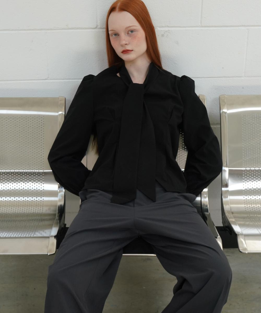 320 Showroom Ever Tie Blouse (Detachable Tie) Black Black/Free