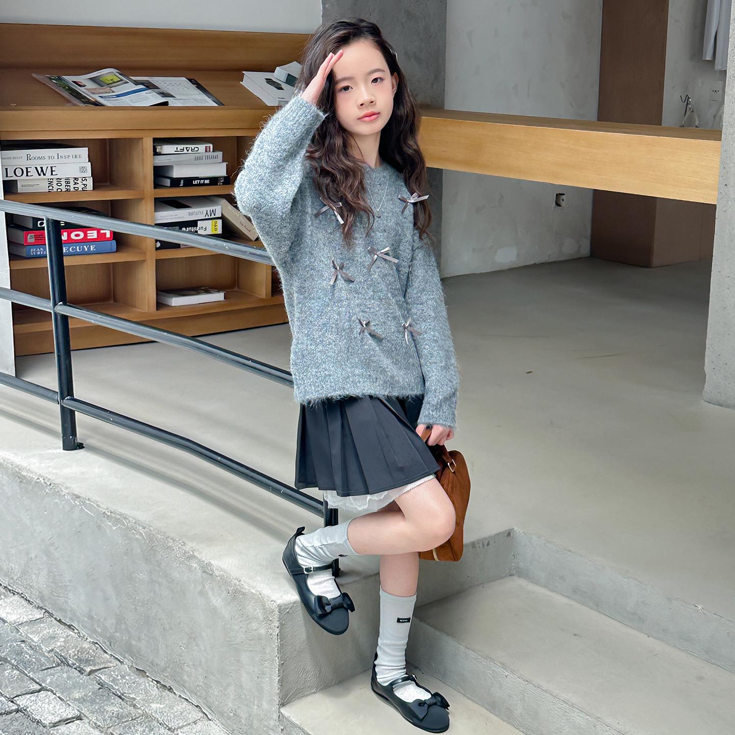 

Мода для девочек 2025: Шерстяной свитер с круглым вырезом для осени/зимы - Детский вязаный стиль, размеры средний и большой 160 cm