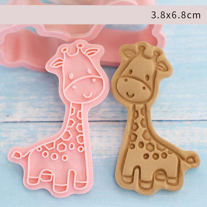 8Pcs/Set  Biscuit Mold Forest Animal Shape Cookie Cutter Icing Fondant Cake Tool