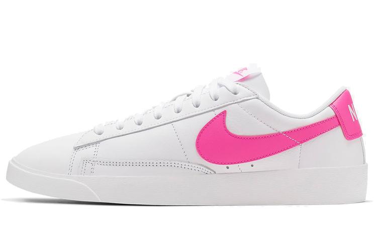 Nike Blazer Low LE Laser Fuchsia (Women s) 42