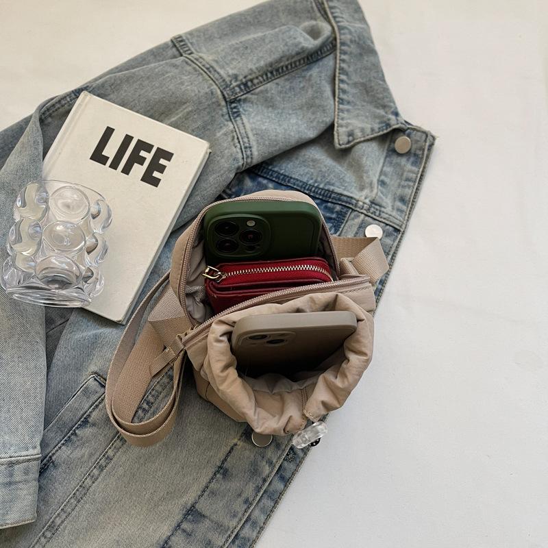 Mobile Phone Bag Lightweight Ultra-thin Waterproof Canvas Water Cup Small Bag Men's and Women's Messenger Bags Versatile Walking Bags