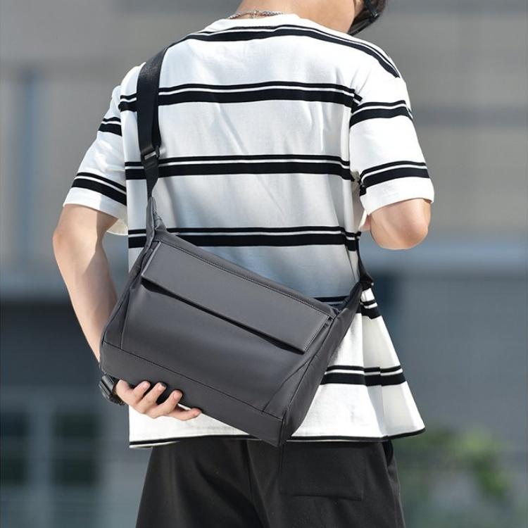 Casual Waterproof Messenger Bag Shoulder Bag