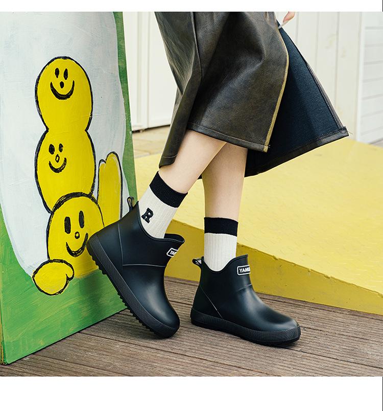 Women's Stylish Waterproof Low-Cut Non-Slip Rain Boots for Wading and Markets