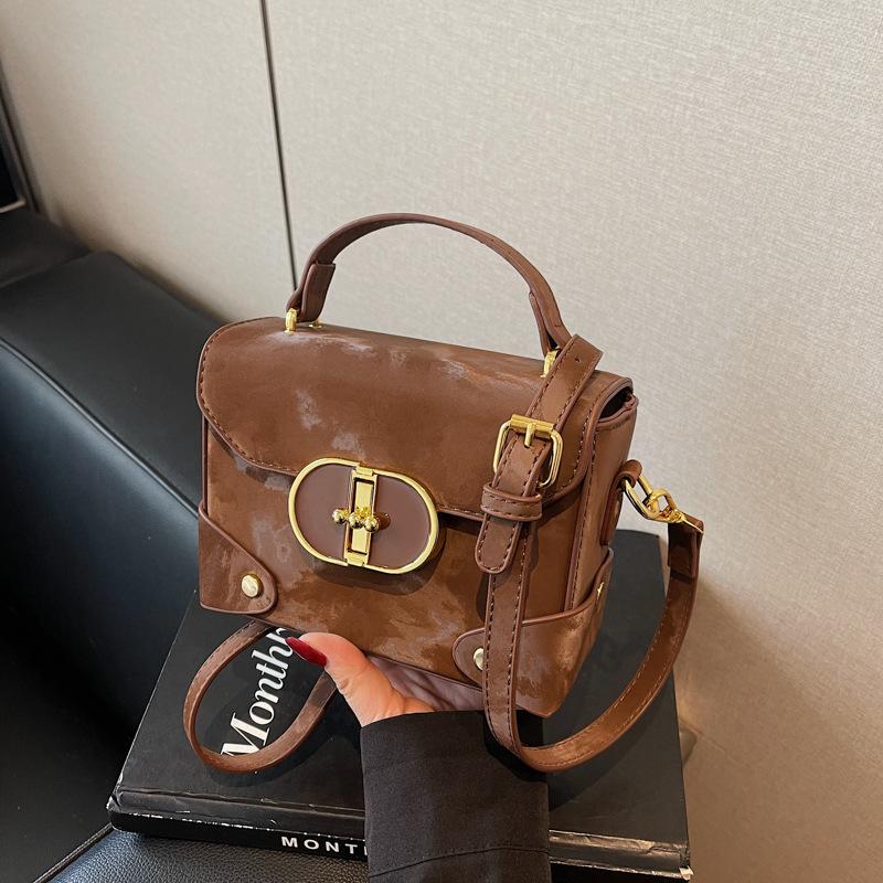 Vielseitige kleine Tasche Damen 2025 neu Schloss kleine quadratische Tasche Taschen Styling-Tasche Schulter Messenger Bag