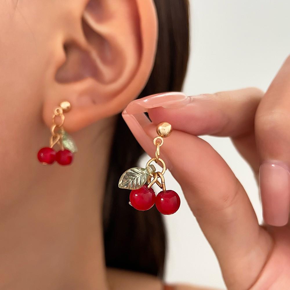 Cherry Red Necklace & Stud Earrings Set: Light Luxury, Niche Design, Clavicle Chain, 3-Piece Women's Jewelry