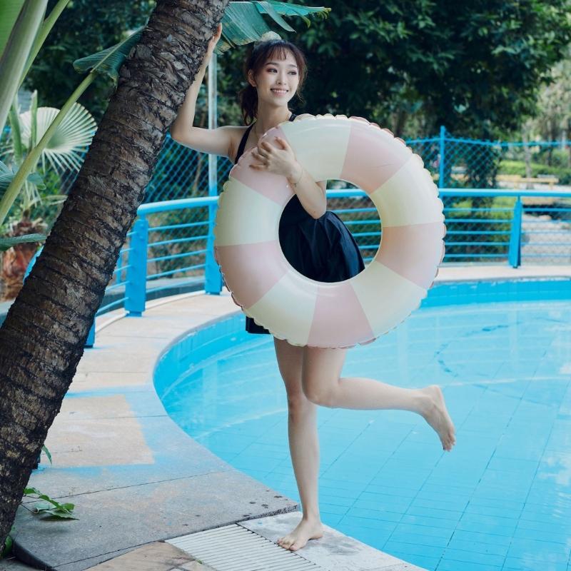 Vintage Swim Ring Toy Inflatable Swimming Pool Floats Striped Pool Inner Tubes Party Decor Supplies for Kids Adults