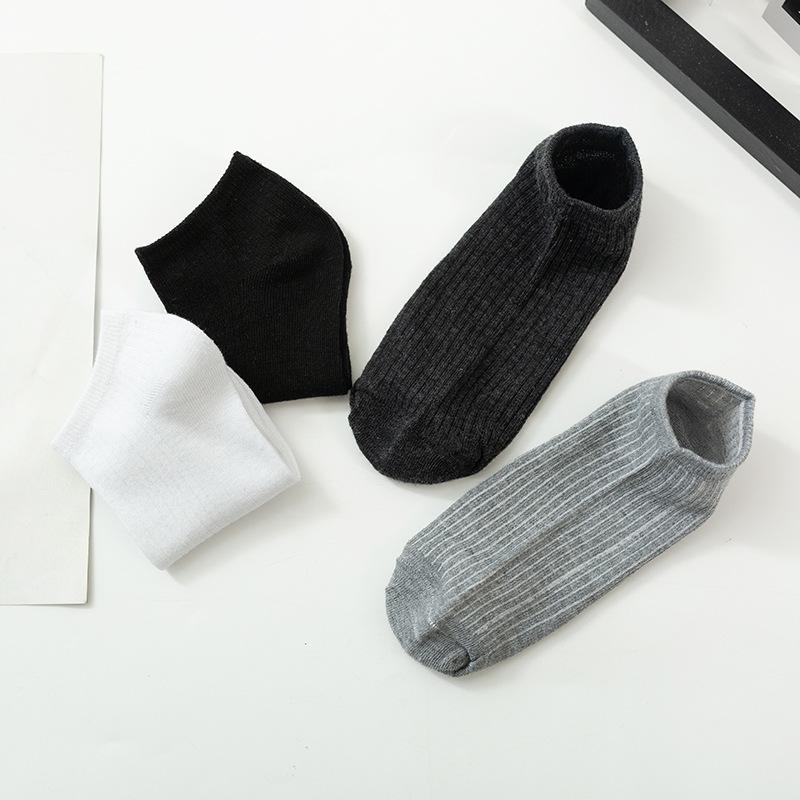 10 Pairs of Men's Spring and Autumn Pure Color Suction Strip Sweat Breathable Shallow Mouth Invisible Socks