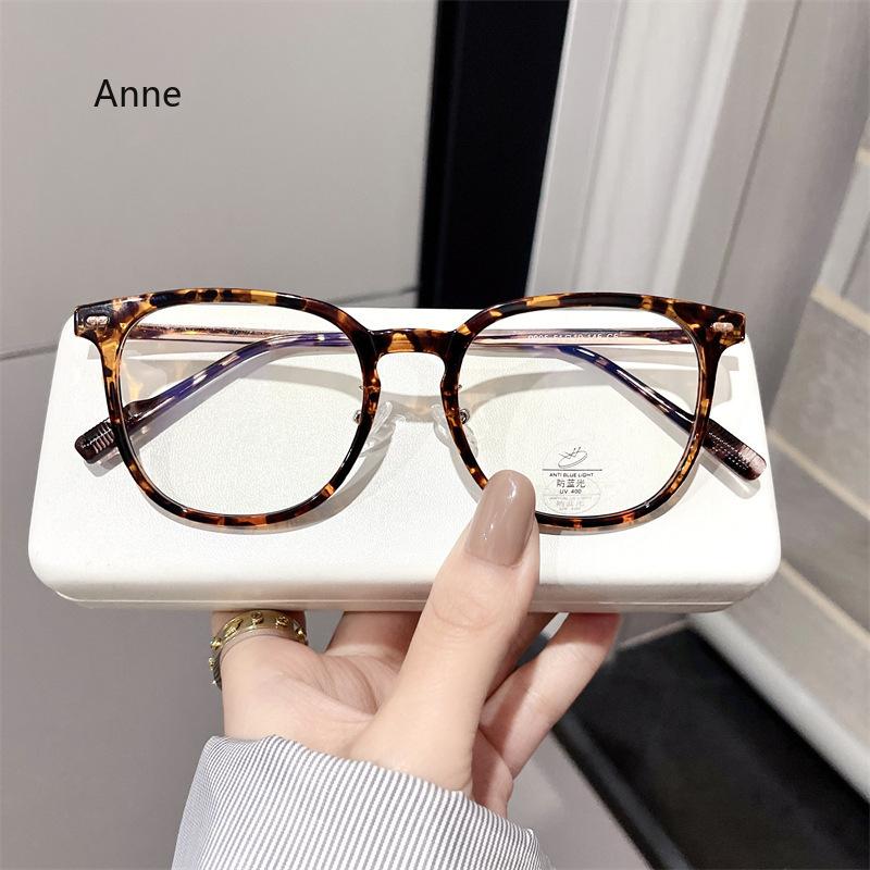 Retro TR90 Metal Square Myopia Glasses Women Frame Rivets Decoration Anti Blue Light Men Optical Frame Computer Glasses Óculos