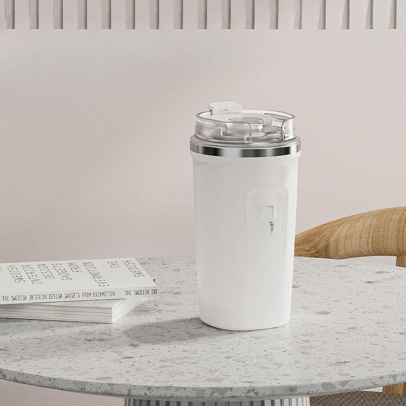 

Высококачественная портативная автомобильная чашка с крышкой из нержавеющей стали для студентов мужского и женского пола. 380ml белый