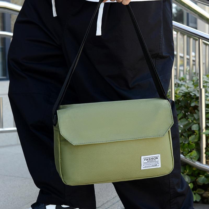 Stylish and simple shoulder bag New large-capacity simple and portable versatile messenger bag Outdoor sports business trip mailman bag Men