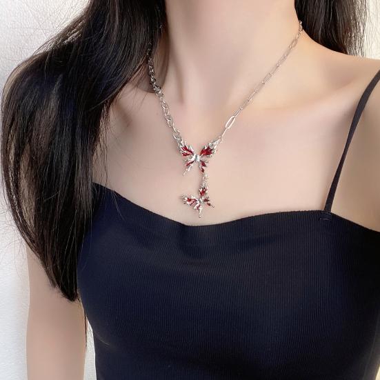 Schmetterlingskette für Frauen Cool Punk Zarte Schlüsselbeinkette Schmuckgeschenke Hypoallergen Vielseitige Halskette für Dates, Partys und Alltagskleidung