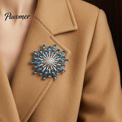 Rhinestone Jewelry Radial Flower Brooch Pin, Decorative Zinc Alloy Lapel Sweater Women Metal Cardigan Coat Suits Clothing Accessories, Gift