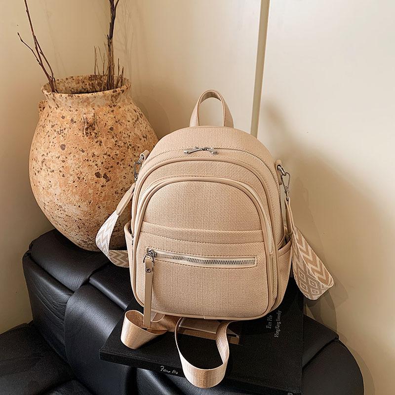 Fashion niche student backpack women's versatile new casual lightweight travel backpack