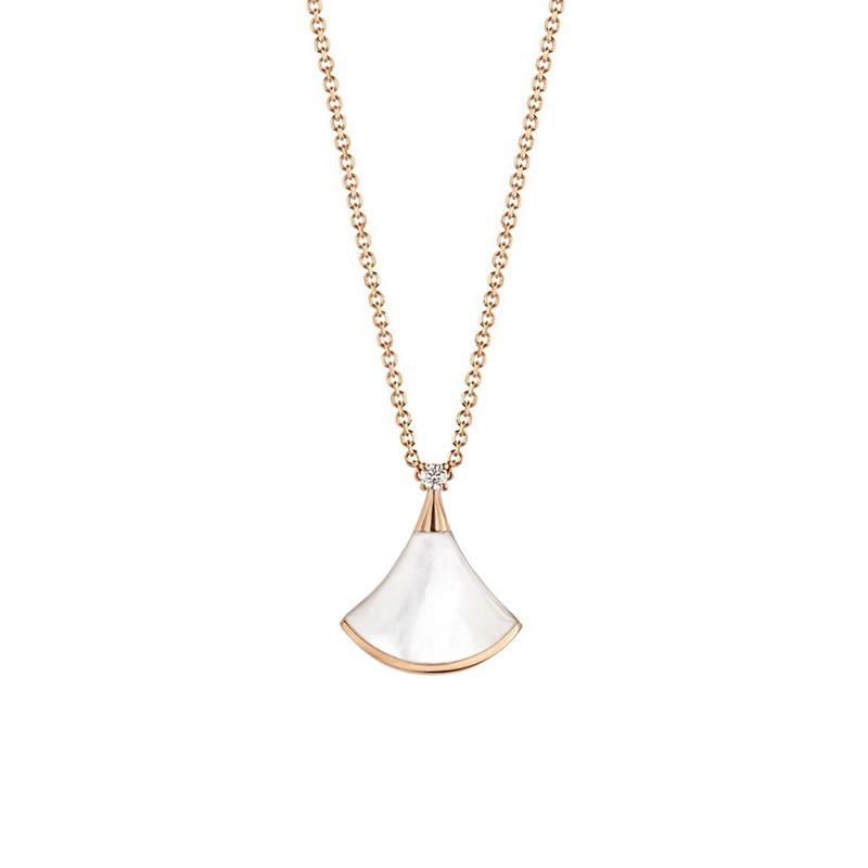 Baojia V Gold Electroplated Mother-of-Pearl Pendant Necklace