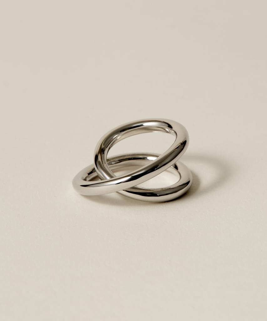 Novice Tokyo Spiral Cross Ring / Silver