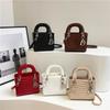 Fashion hand carry small square bag, the new niche simple women's bag of the season, trendy versatile single shoulder messenger bag