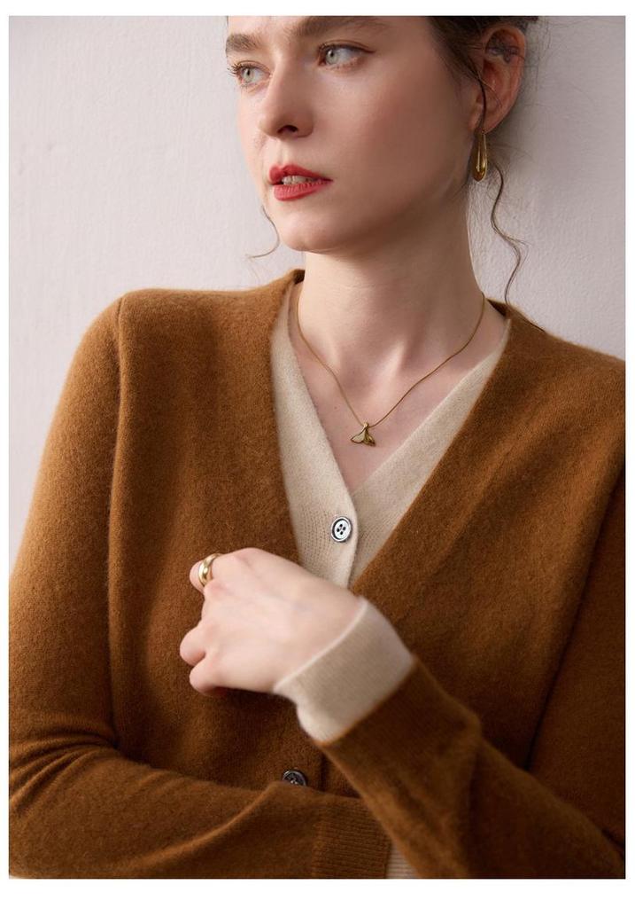 Soft, Skin-Friendly Cashmere Knit Color-Block Cardigan - Single-Breasted, Loose, and Slimming for Autumn/Winter Women's Wear