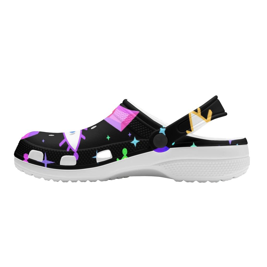 White EVA Clogs with Bright Heart Print, Lightweight Slip On Garden Shoes, Breathable Beach Sandals, Indoor Outdoor Slippers for Men Women