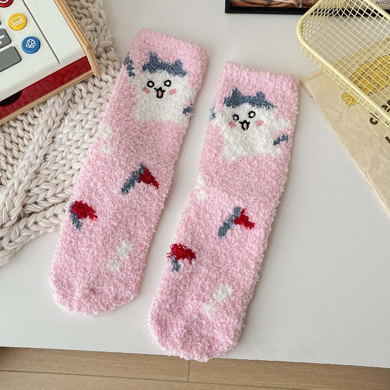Winter and Autumn Thick Sleeping Coral Fleece Socks for Women, Postpartum Floor Mid-calf Socks with Cartoon Embroidery