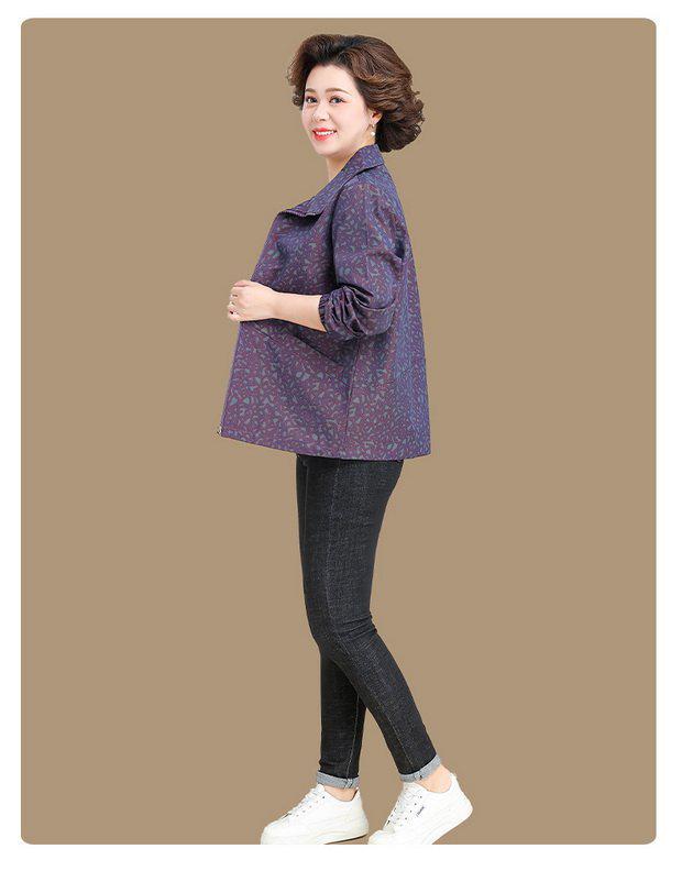 Stylish Lapel Jacket for Middle-aged Women: Spring/Autumn 2026 Casual Top