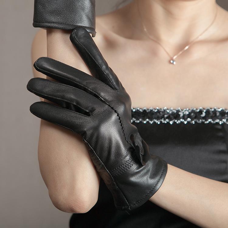 Women's Winter Bow Leather Gloves: Thick Velvet, Windproof, Waterproof, Warm Cycling Gloves