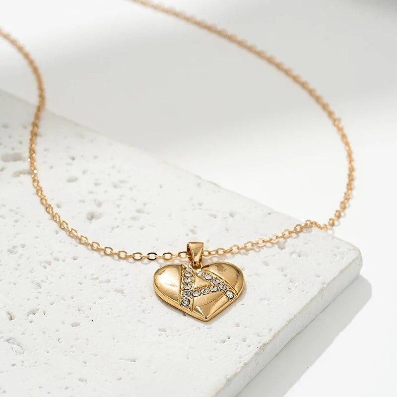 Classic Letter Gold Love Necklace Women's Simple Elegant Pendant Necklace Birthday Party Jewelry Accessories Gift